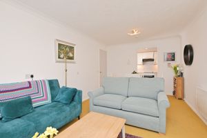 LIVING ROOM- click for photo gallery